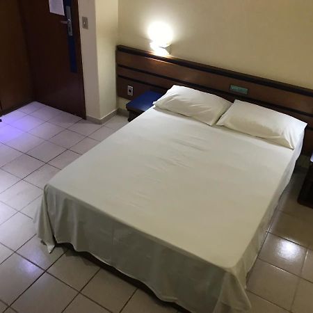 Oft Plaza Oeste Hotel Goiania Exterior photo